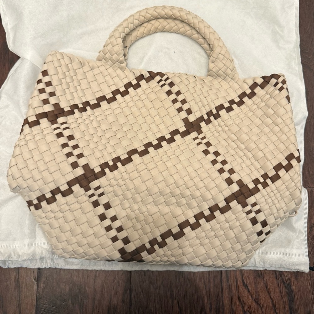 Elegant Cream and Brown Woven Handbag
